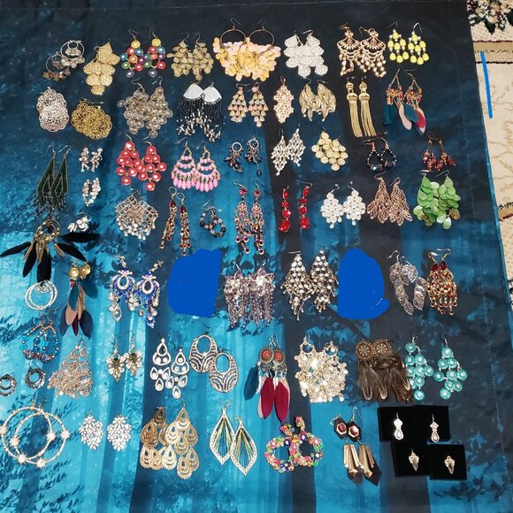 60 Pair of Earrings! - Picture 4 of 7